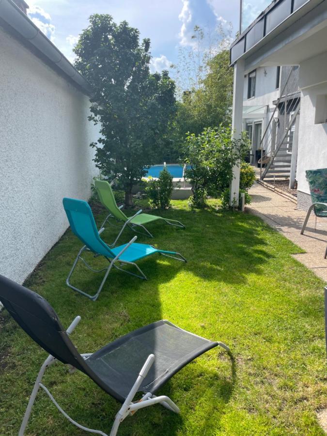 Cheap Outlet Center Apartment With Pool Parndorf Bagian luar foto