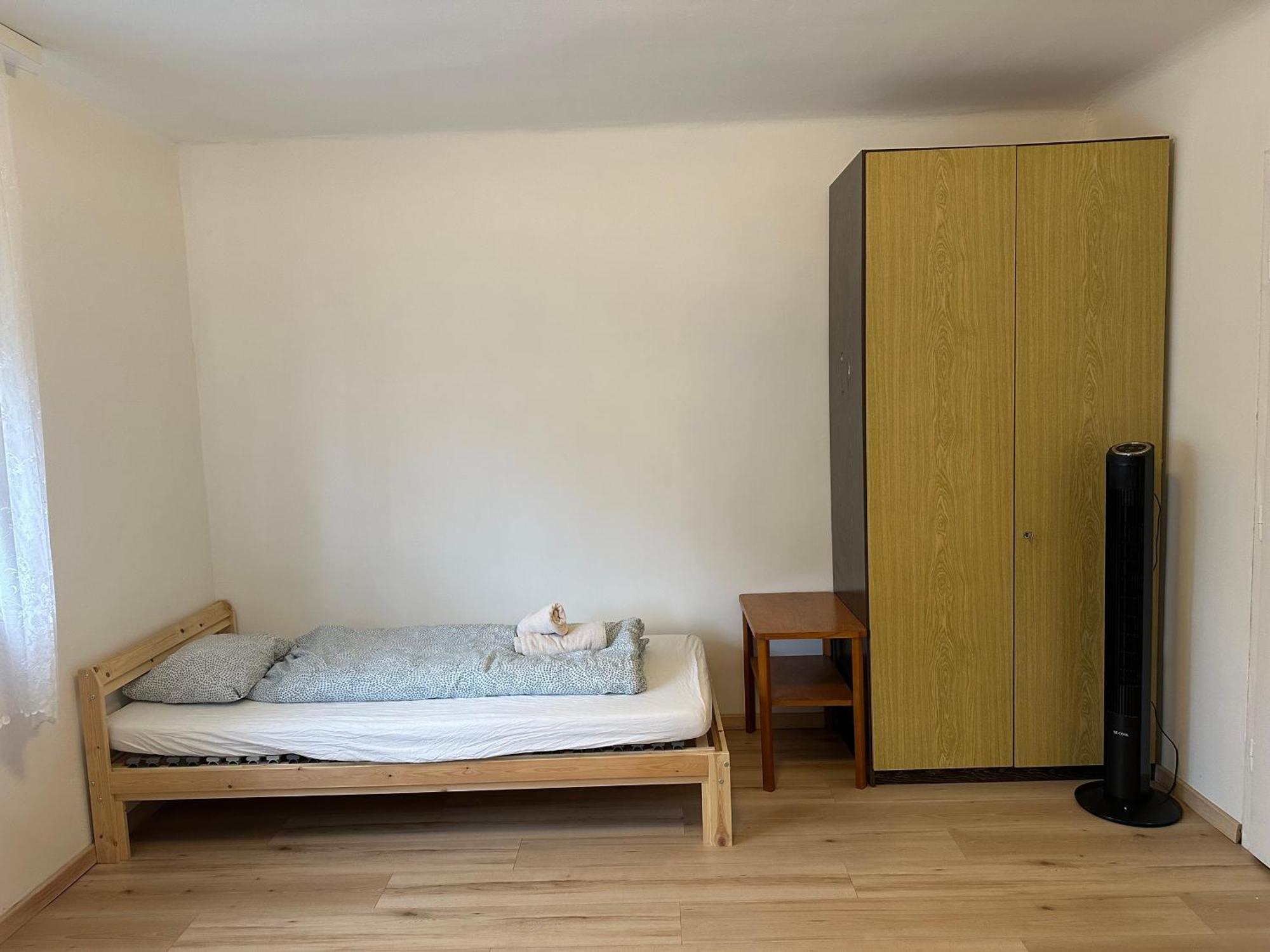 Cheap Outlet Center Apartment With Pool Parndorf Bagian luar foto